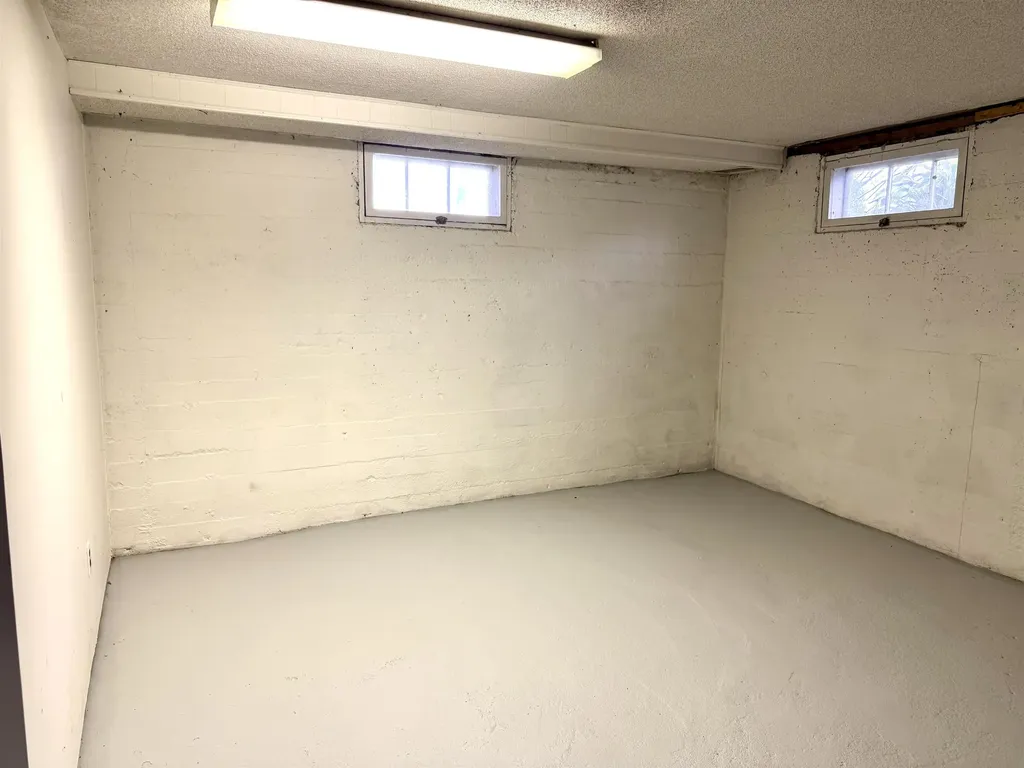 170 Pelow Hill Derby VT 05830