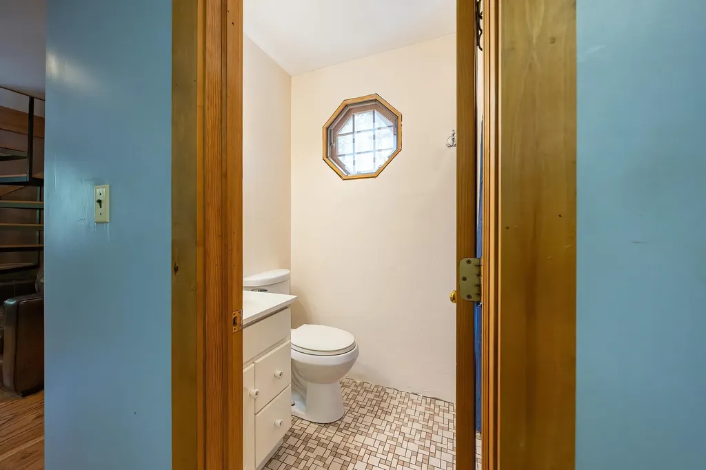 823 Country Land Drive Haverhill NH 03774