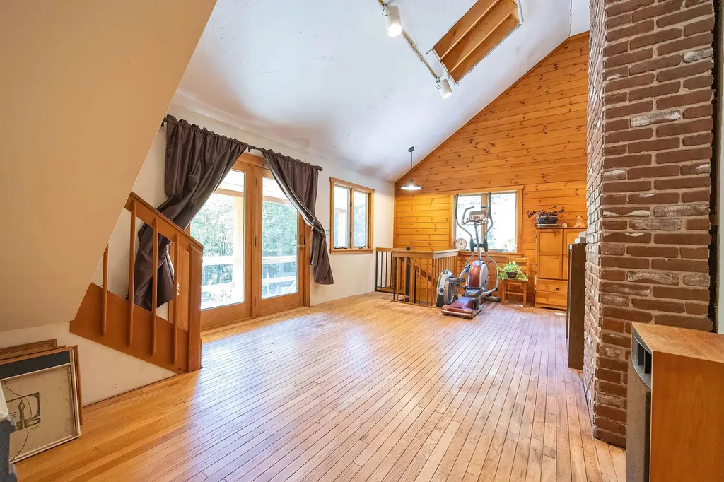 823 Country Land Drive Haverhill NH 03774