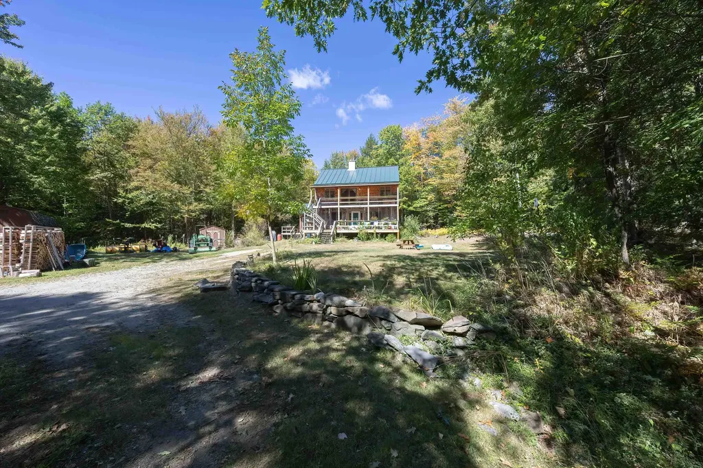 823 Country Land Drive Haverhill NH 03774