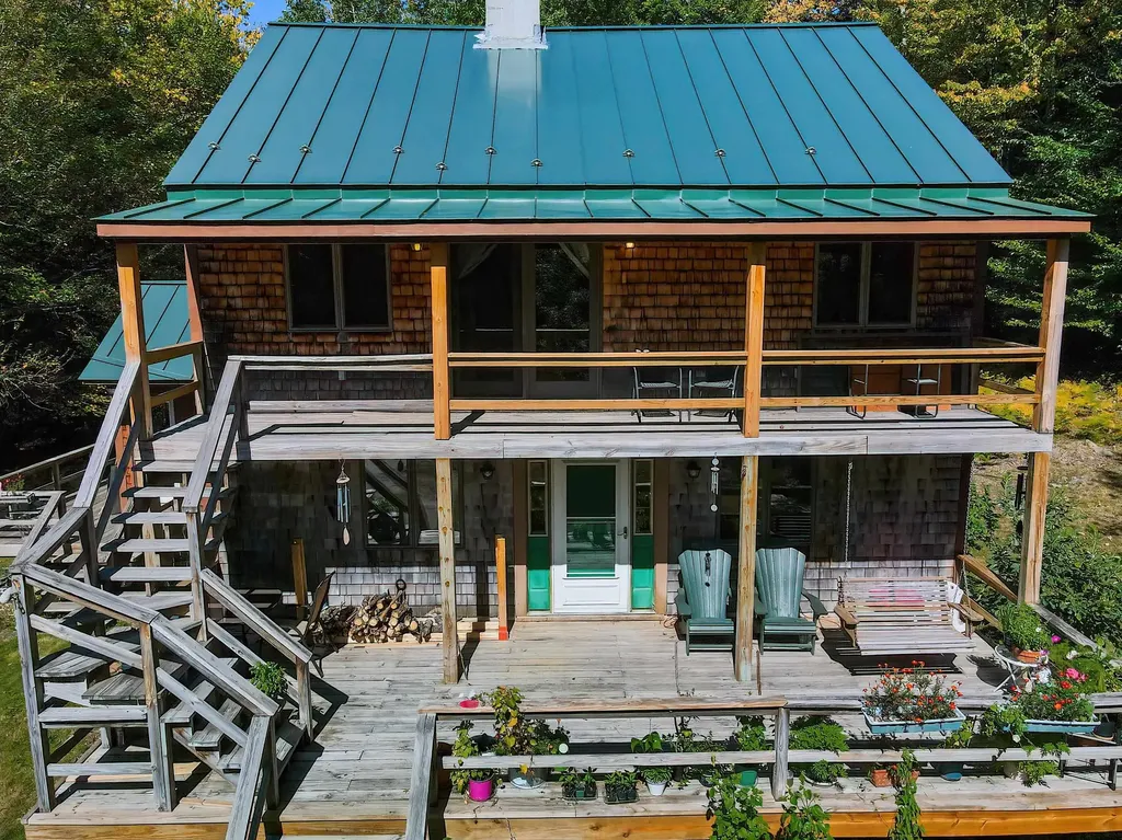 823 Country Land Drive Haverhill NH 03774