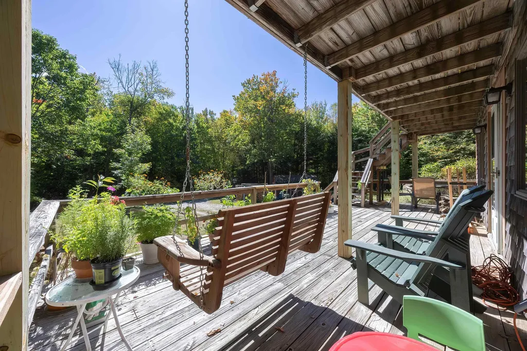 823 Country Land Drive Haverhill NH 03774