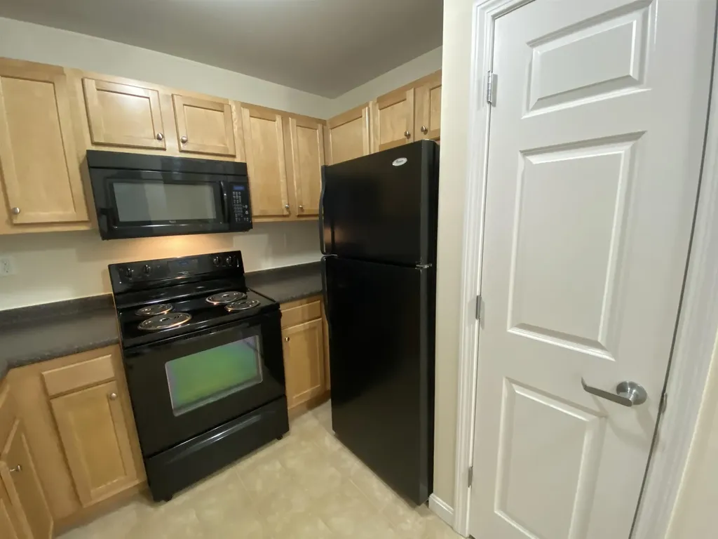 20 Sentinel Court Manchester NH 03104