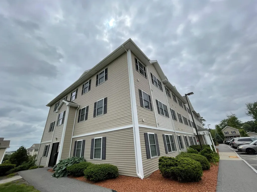 20 Sentinel Court Manchester NH 03104