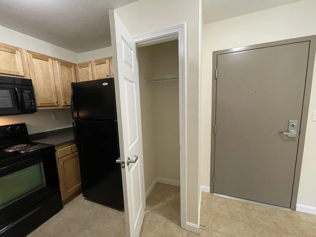 20 Sentinel Court Manchester NH 03104