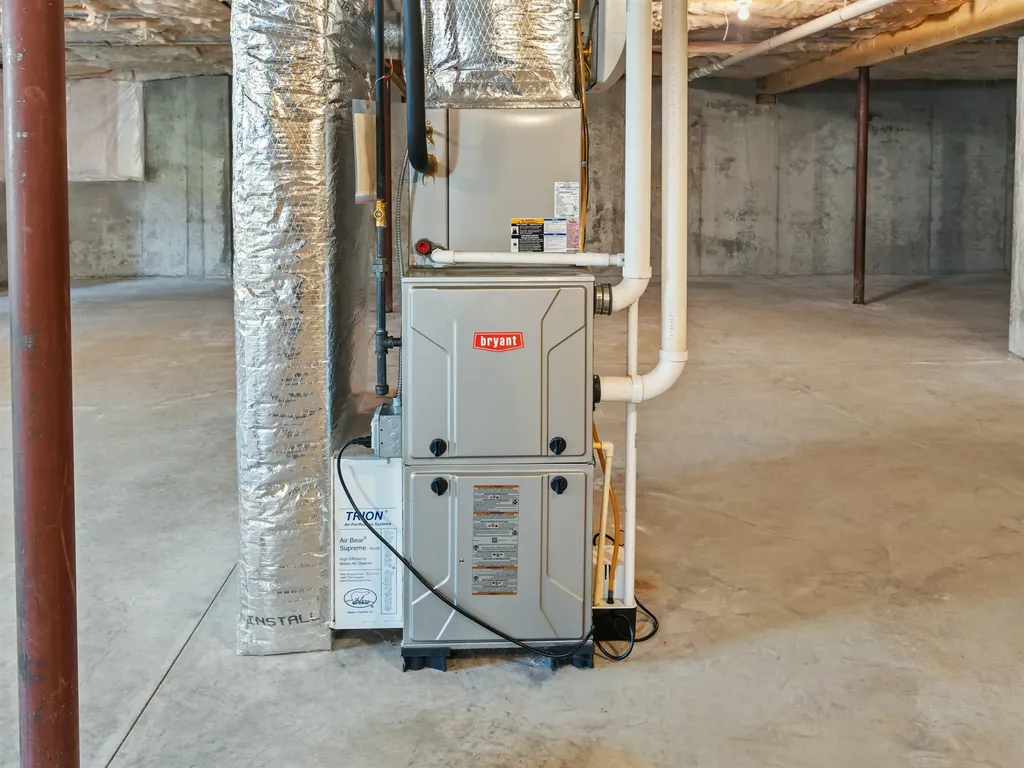 10 Pilgrim Circle Nashua NH 03063