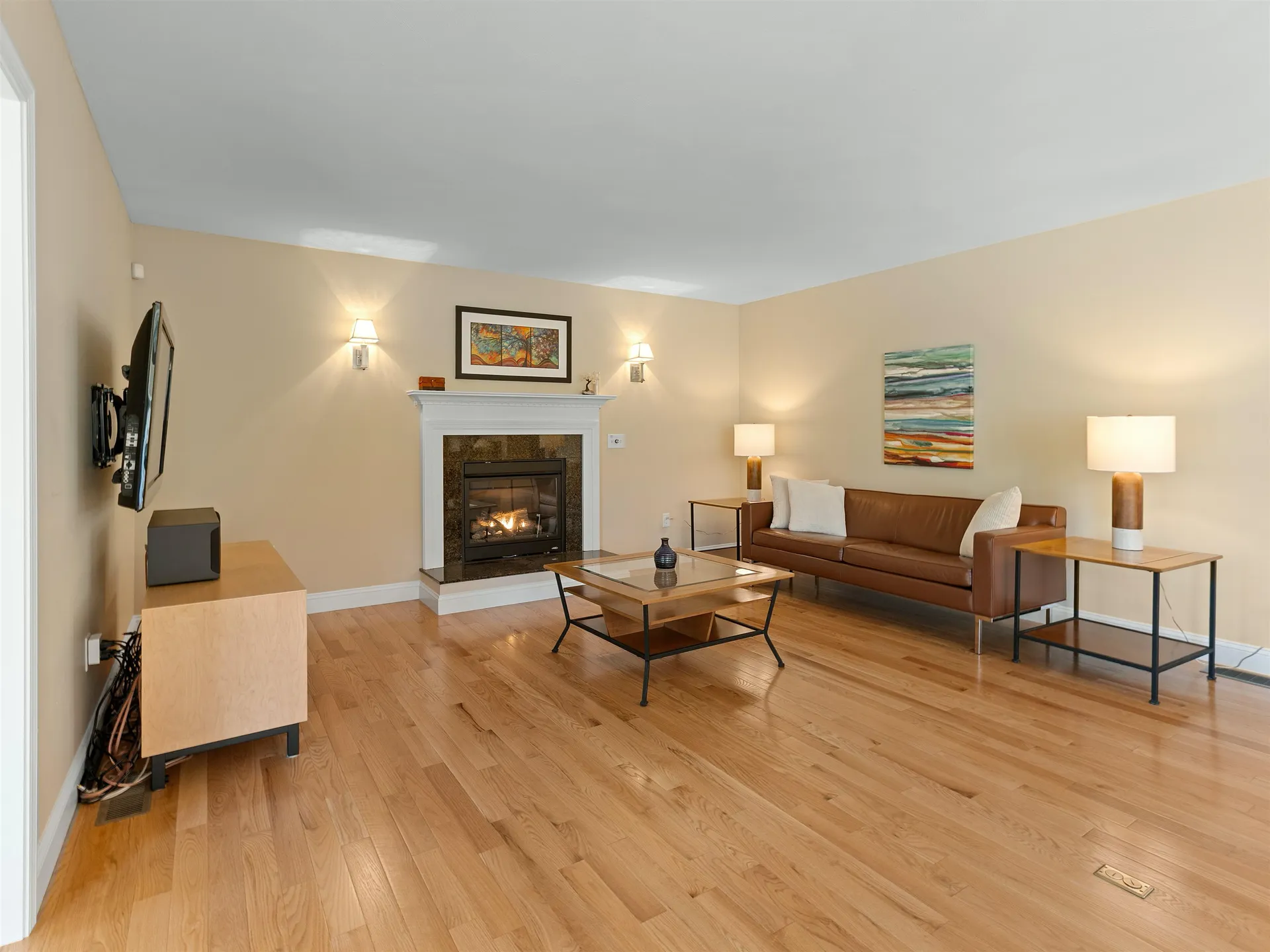 10 Pilgrim Circle Nashua NH 03063