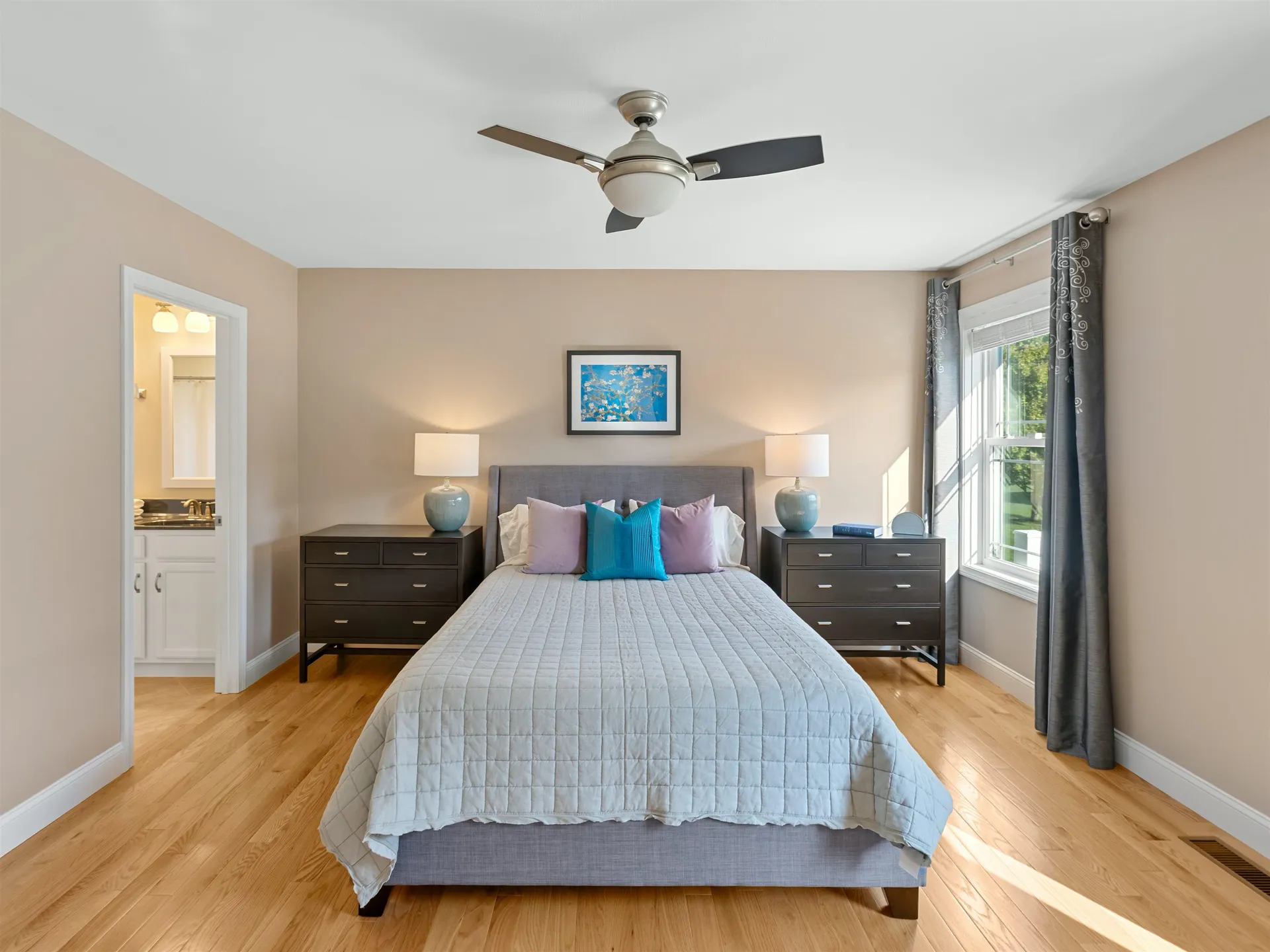 10 Pilgrim Circle Nashua NH 03063