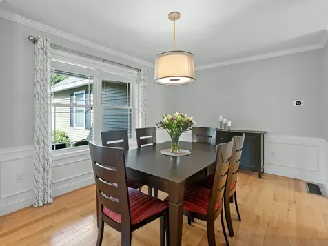 10 Pilgrim Circle Nashua NH 03063