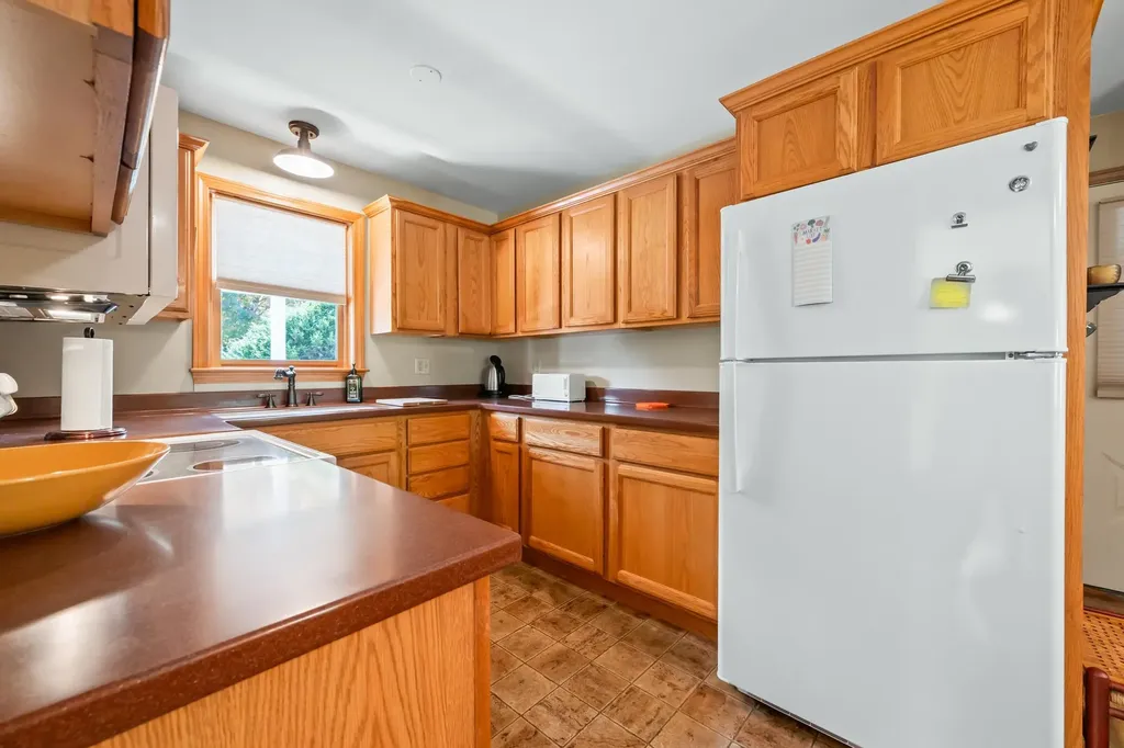 36 Maciver Road Littleton NH 03561