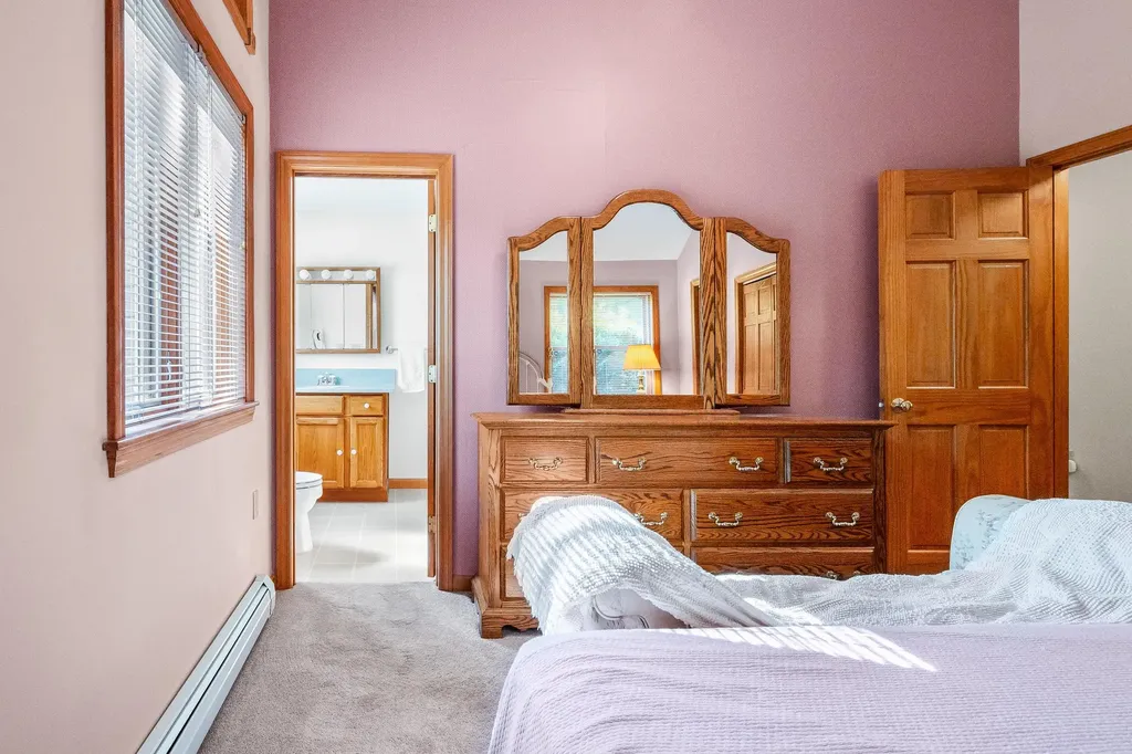 36 Maciver Road Littleton NH 03561