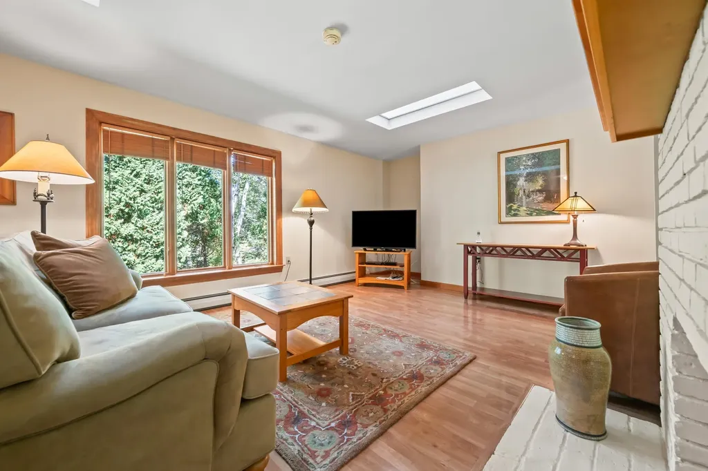 36 Maciver Road Littleton NH 03561