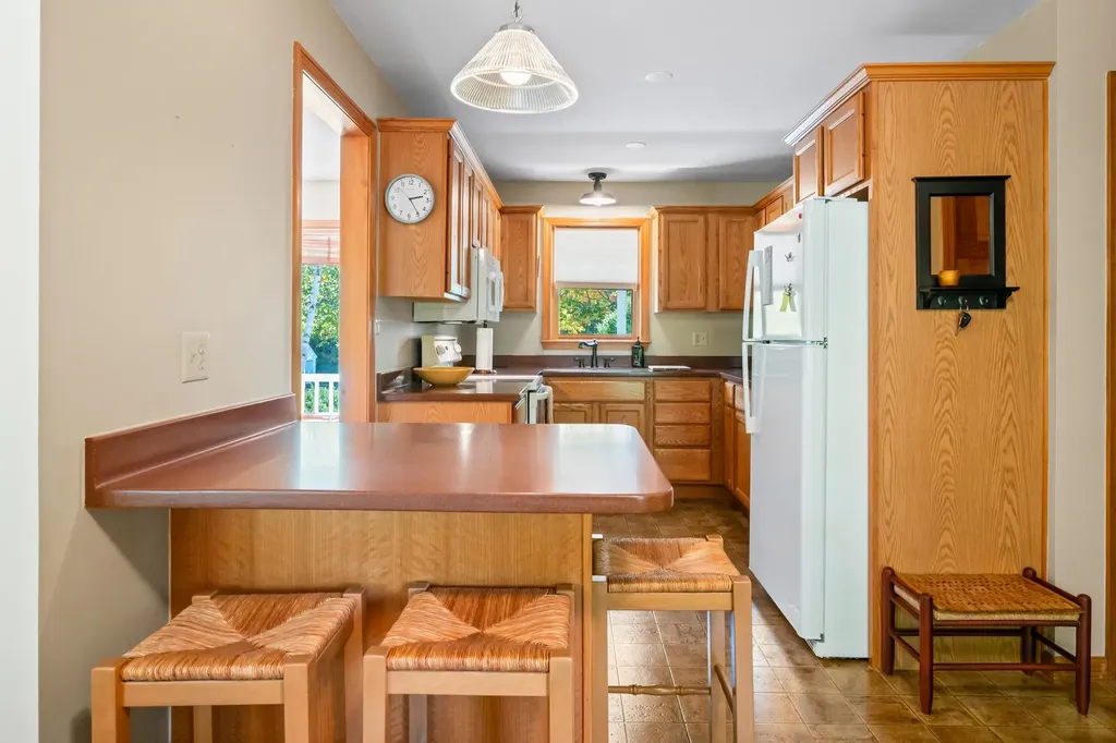 36 Maciver Road Littleton NH 03561