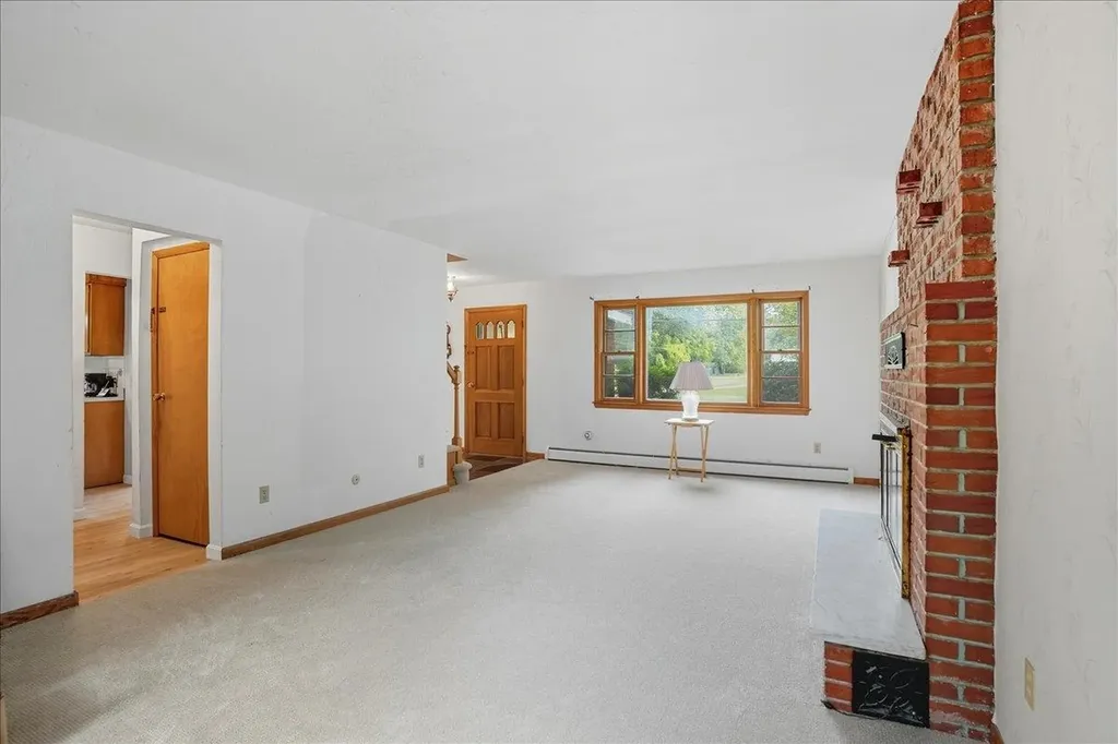 91 Maple Street Essex VT 05452