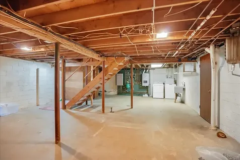 91 Maple Street Essex VT 05452