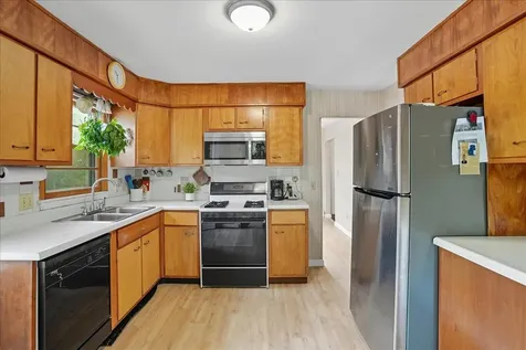 91 Maple Street Essex VT 05452