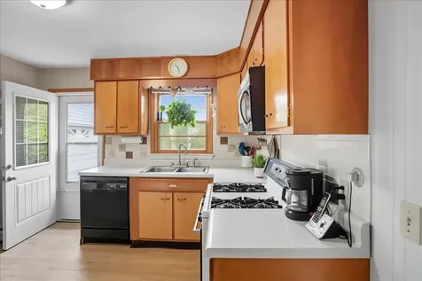 91 Maple Street Essex VT 05452