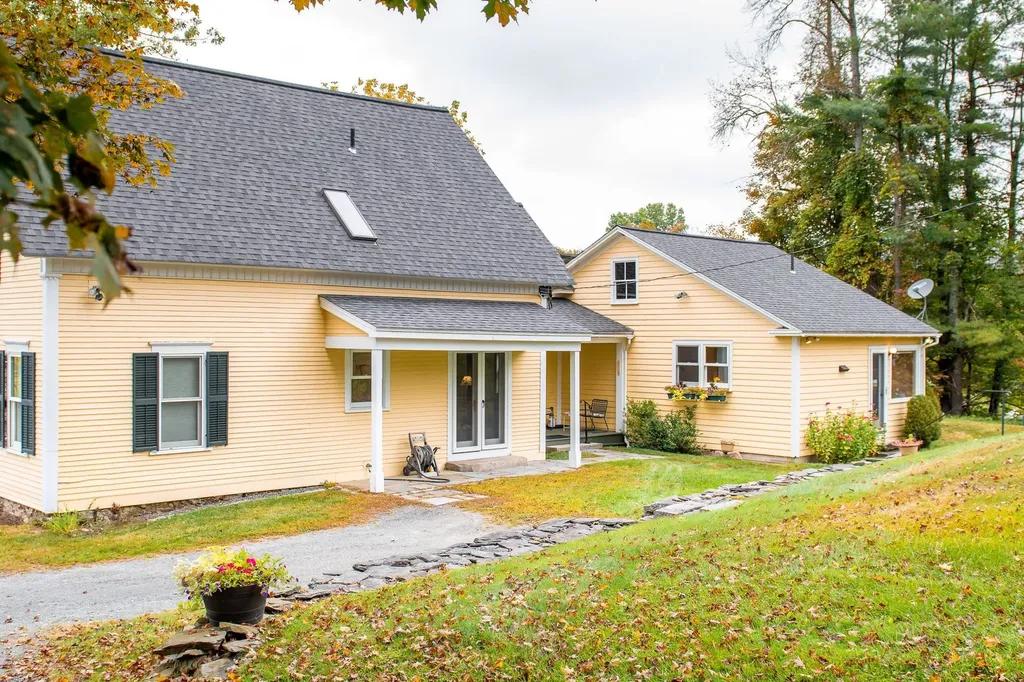 404 Route 10 Orford NH 03777