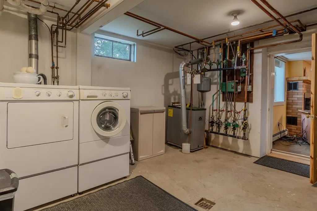 404 Route 10 Orford NH 03777