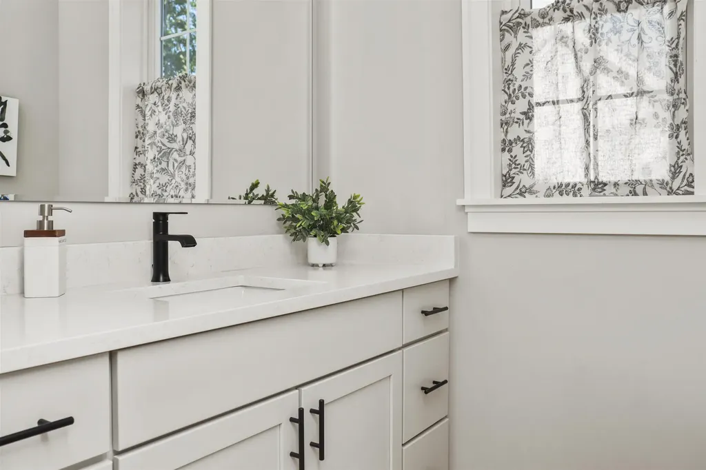 Unit 3 Summerwind Place Greenland NH 03840