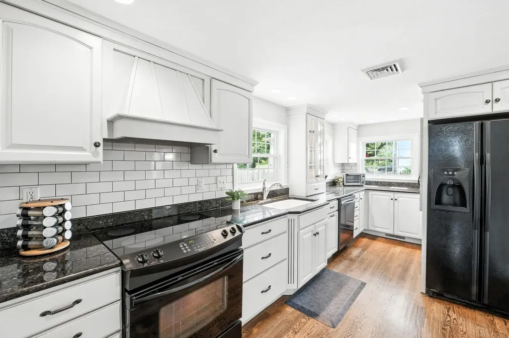 40 Courtland Street Nashua NH 03064