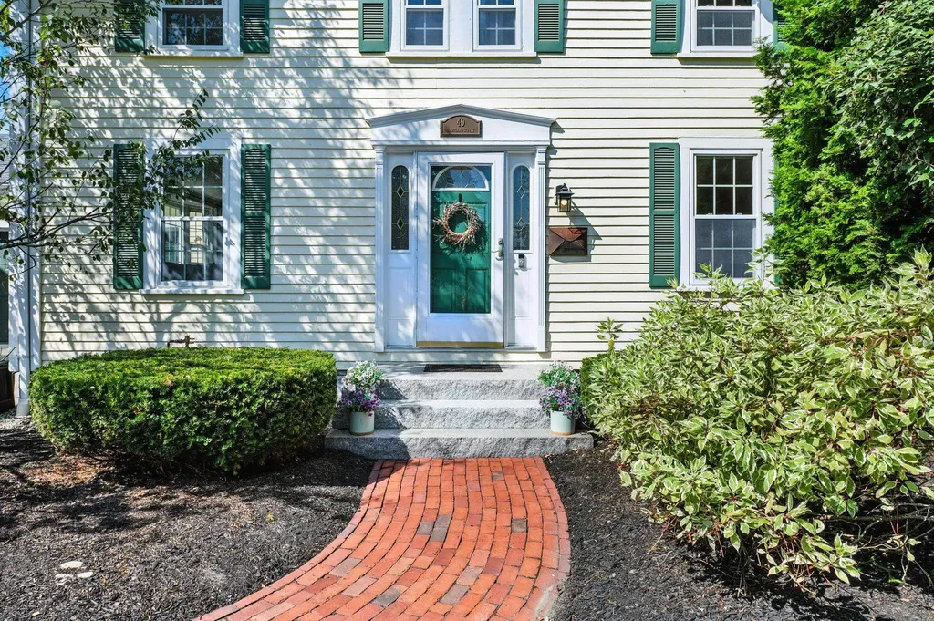 40 Courtland Street Nashua NH 03064