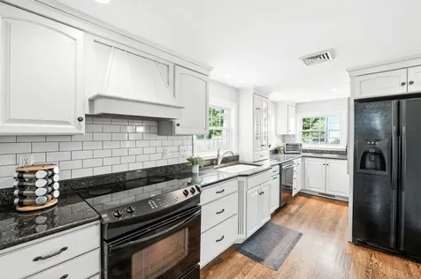 40 Courtland Street Nashua NH 03064