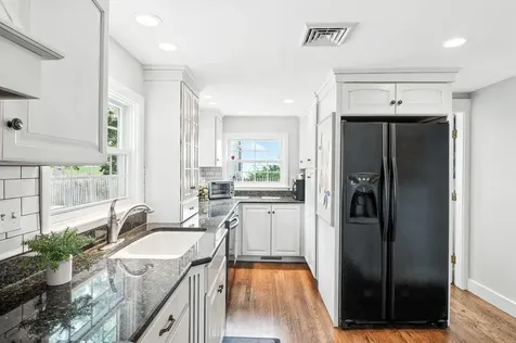 40 Courtland Street Nashua NH 03064
