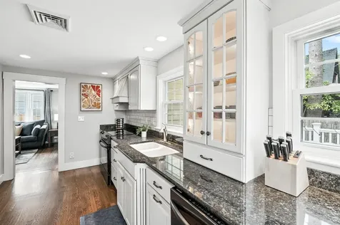 40 Courtland Street Nashua NH 03064