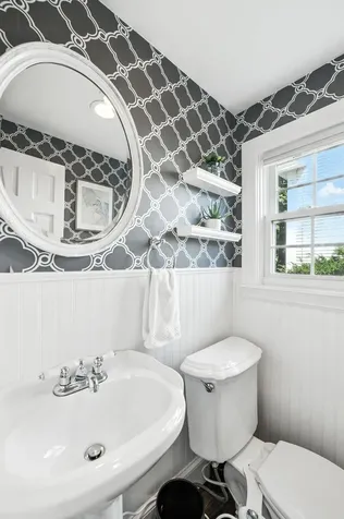 40 Courtland Street Nashua NH 03064