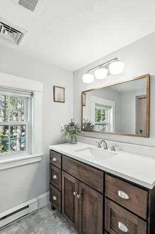 40 Courtland Street Nashua NH 03064