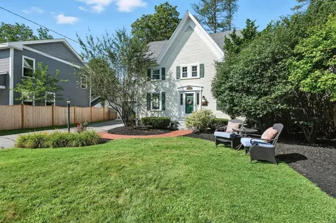 40 Courtland Street Nashua NH 03064