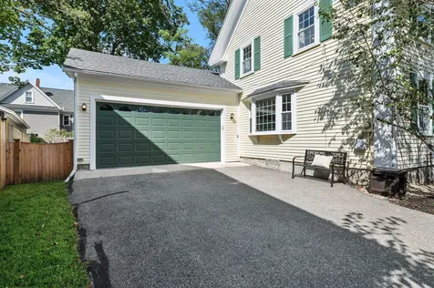 40 Courtland Street Nashua NH 03064