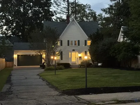 40 Courtland Street Nashua NH 03064