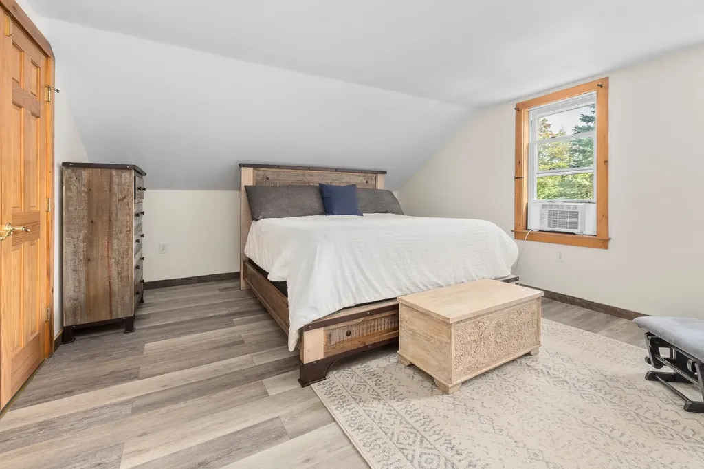 935 Old Manchester Road Peru VT 05152