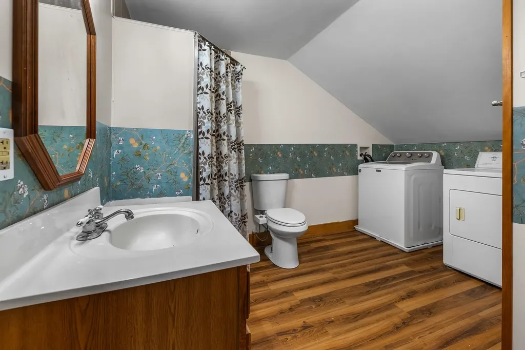 935 Old Manchester Road Peru VT 05152