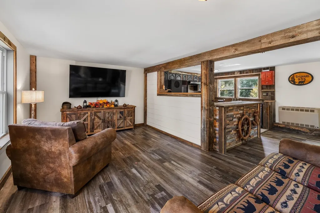 935 Old Manchester Road Peru VT 05152