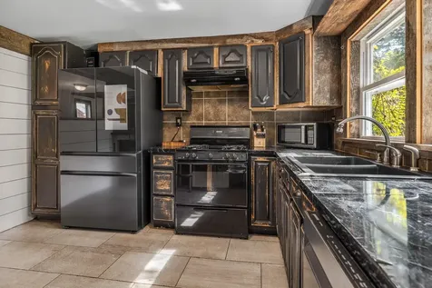 935 Old Manchester Road Peru VT 05152