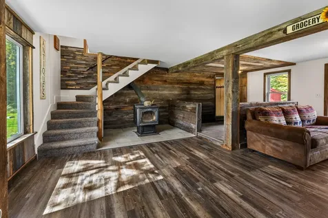 935 Old Manchester Road Peru VT 05152