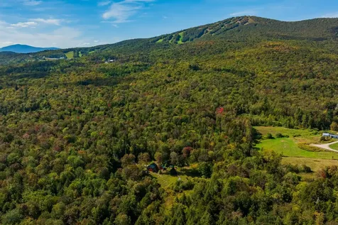 935 Old Manchester Road Peru VT 05152