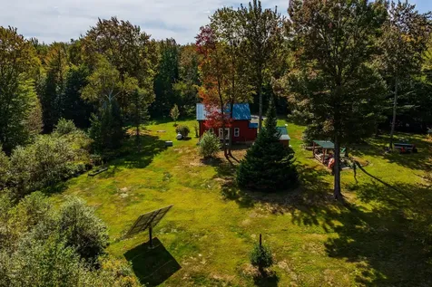 935 Old Manchester Road Peru VT 05152