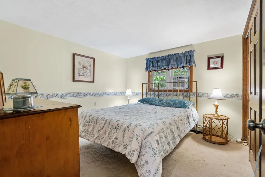 347 Nh Route 175 Holderness NH 03245