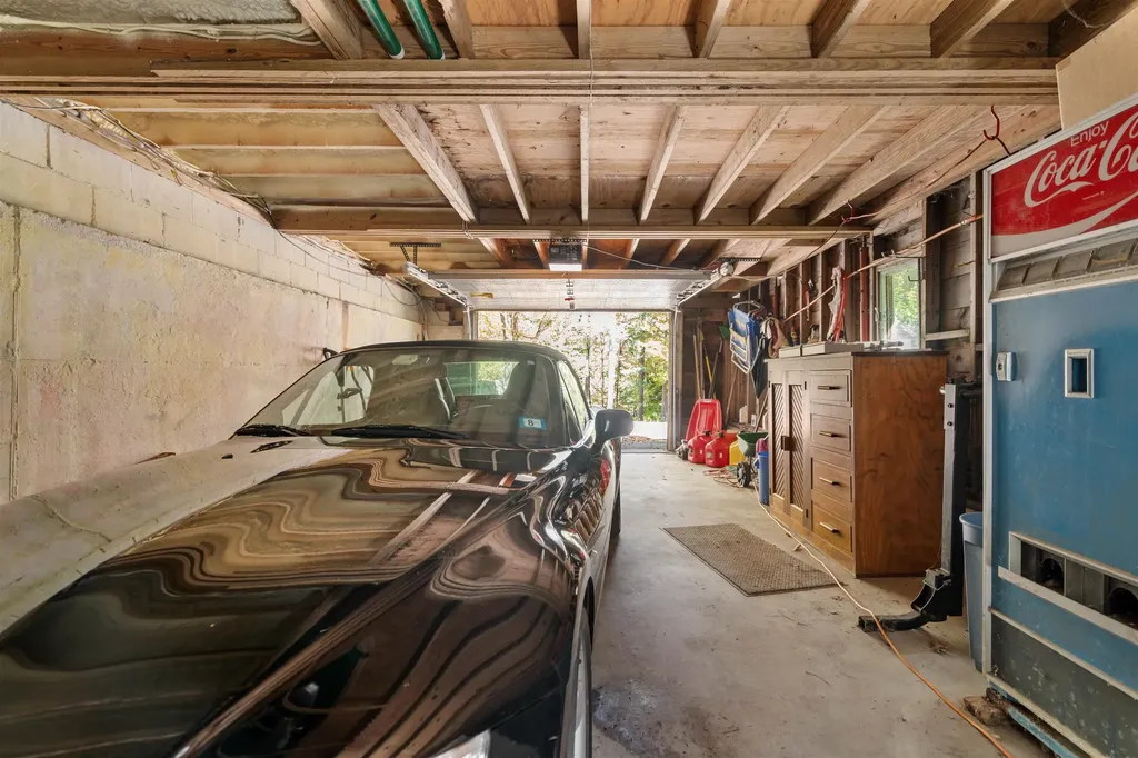 347 Nh Route 175 Holderness NH 03245