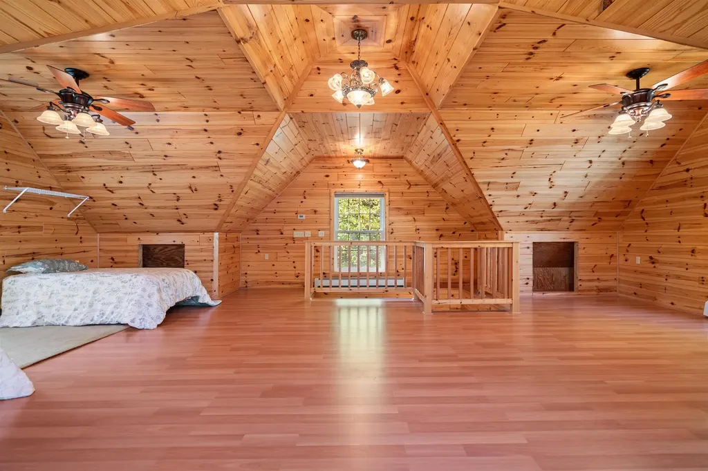 347 Nh Route 175 Holderness NH 03245