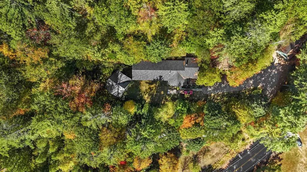 347 Nh Route 175 Holderness NH 03245