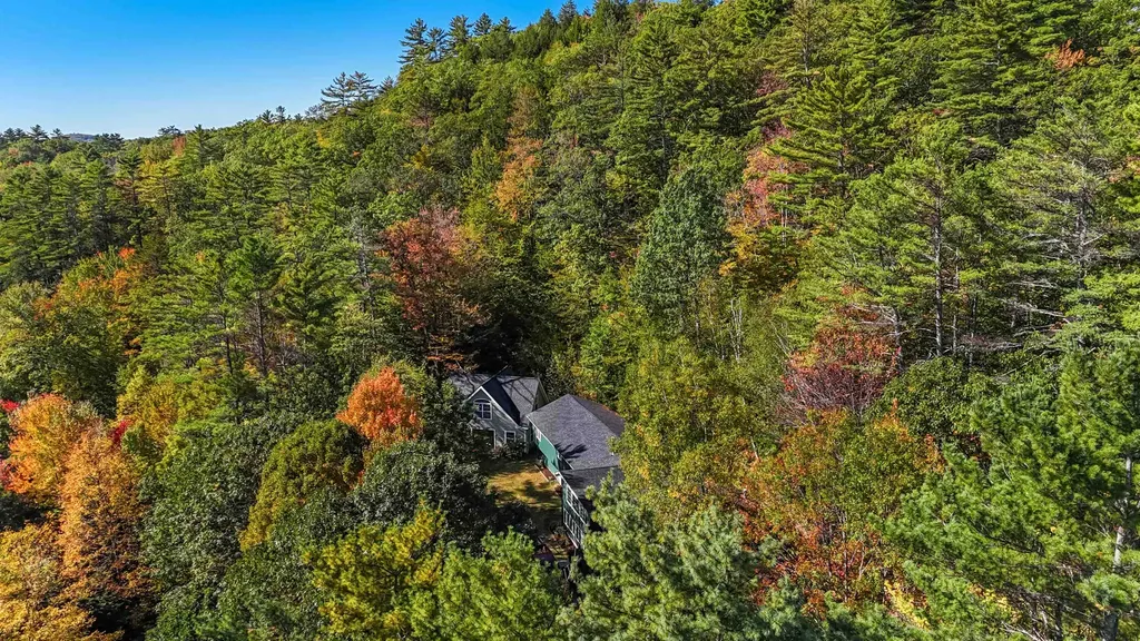 347 Nh Route 175 Holderness NH 03245