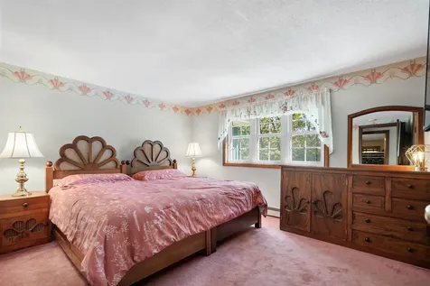 347 Nh Route 175 Holderness NH 03245