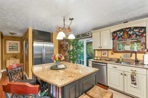 261 Hackett Hill Road Hooksett NH 03106