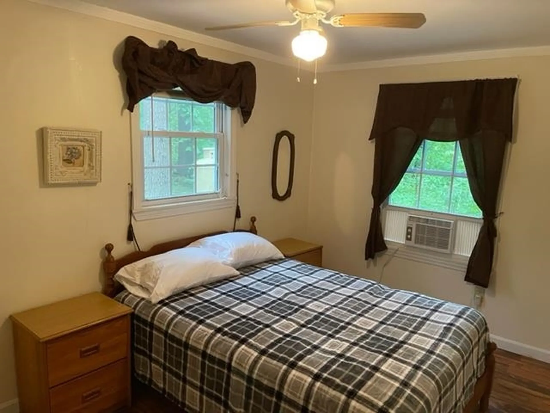 12 W Shore Park Road Kingston NH 03848