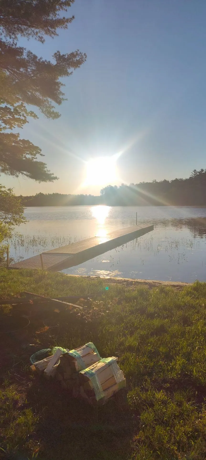 12 W Shore Park Road Kingston NH 03848